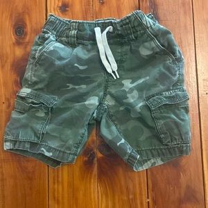 Kids Old Navy Shorts, size 3T
